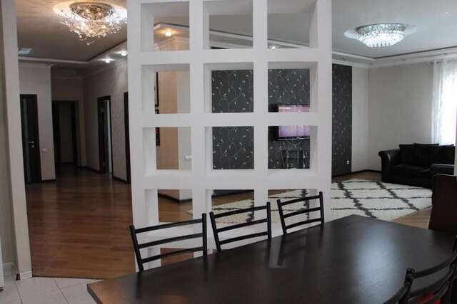 Апартаменты Big apartment 